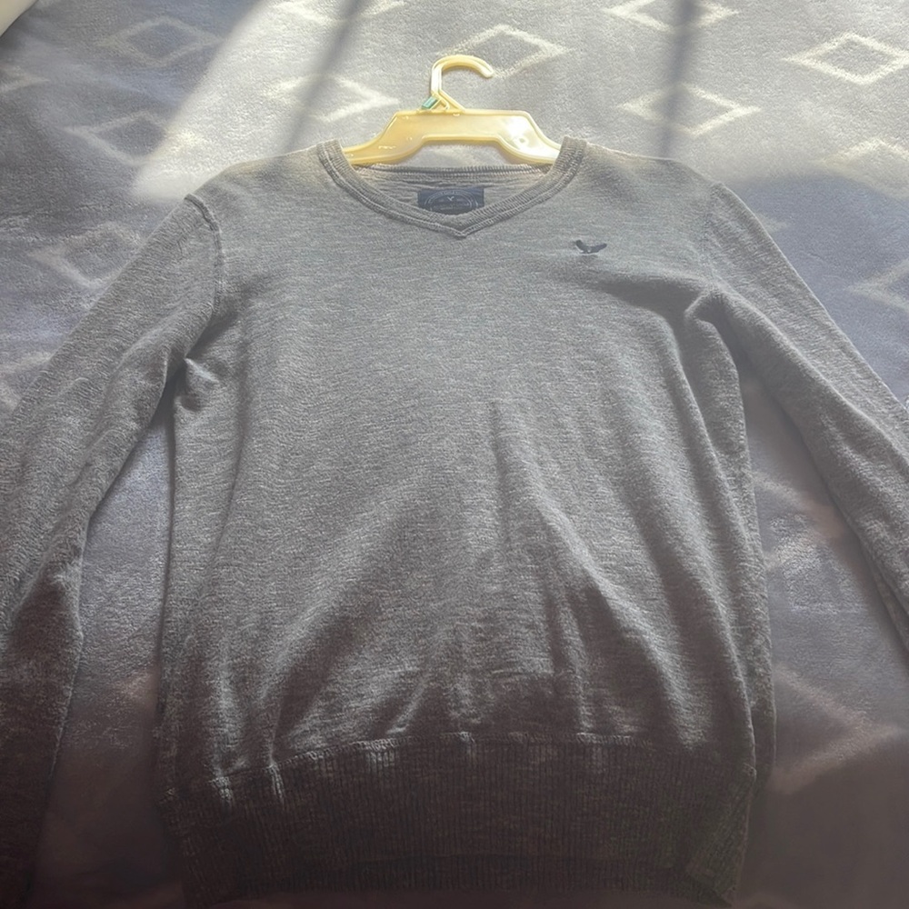 Grey American eagle sweater